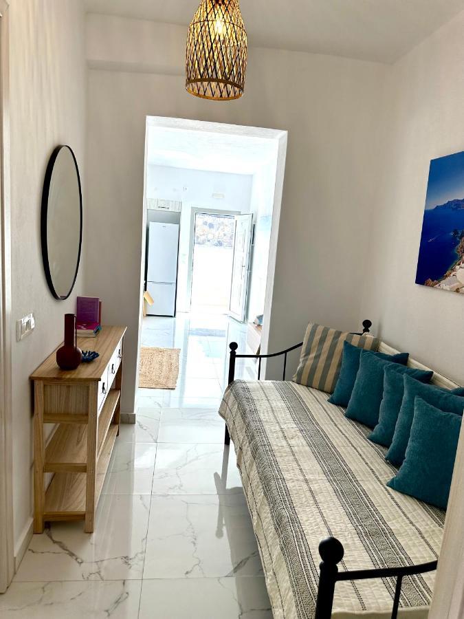 Santana Apartments Періволос Екстер'єр фото